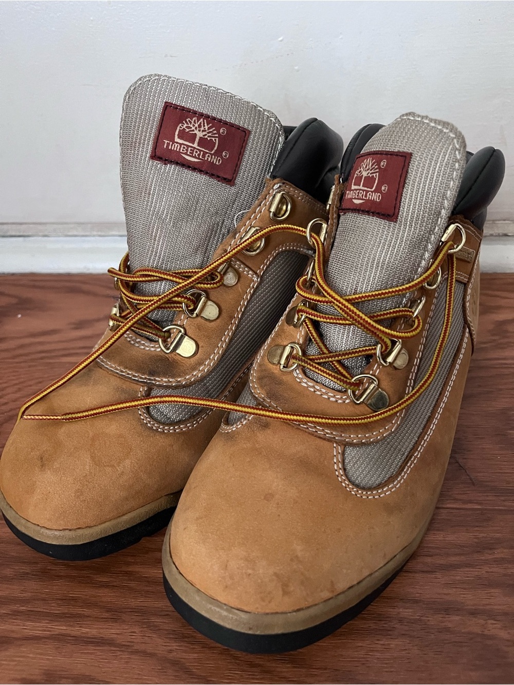 Timberland Field Boot Mid Lace Up Kids, Size 3 10.5CM Approx, Wheat Nubuck AS IS